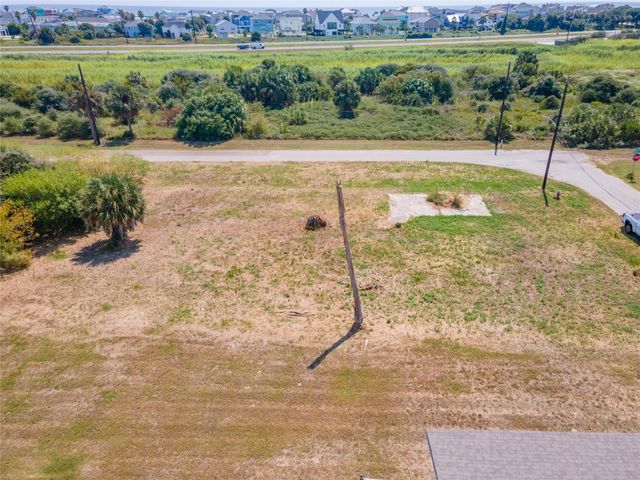 3925 El Lago Street, Galveston, TX 77554