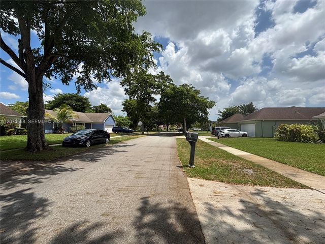 9510 Ashley Drive, Miramar, FL 33025