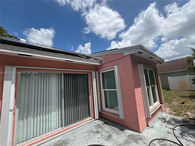 9510 Ashley Drive, Miramar, FL 33025