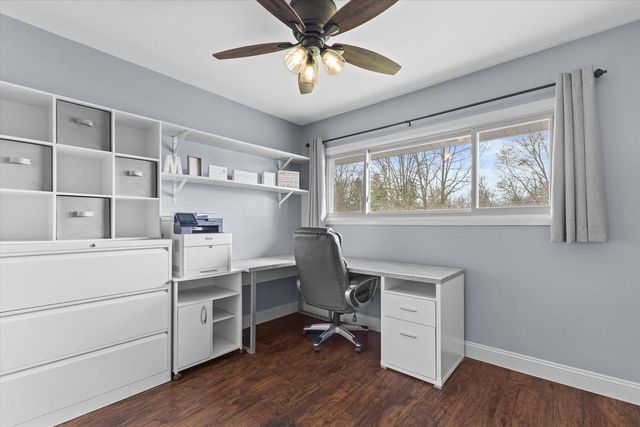 2365 S Green Links DRIVE, West Allis, WI 53227