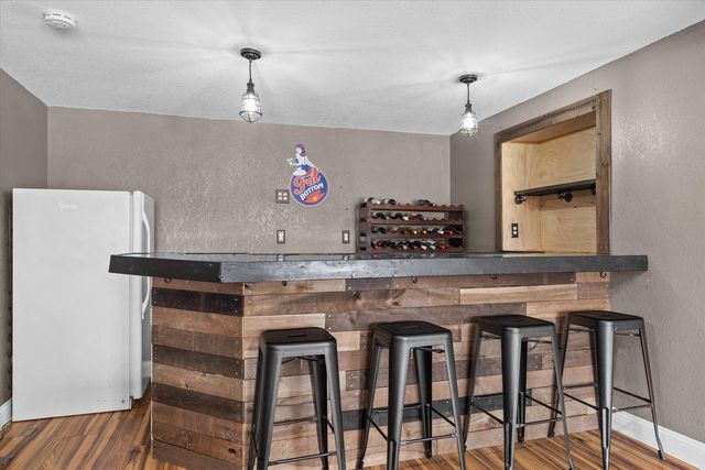 2365 S Green Links DRIVE, West Allis, WI 53227