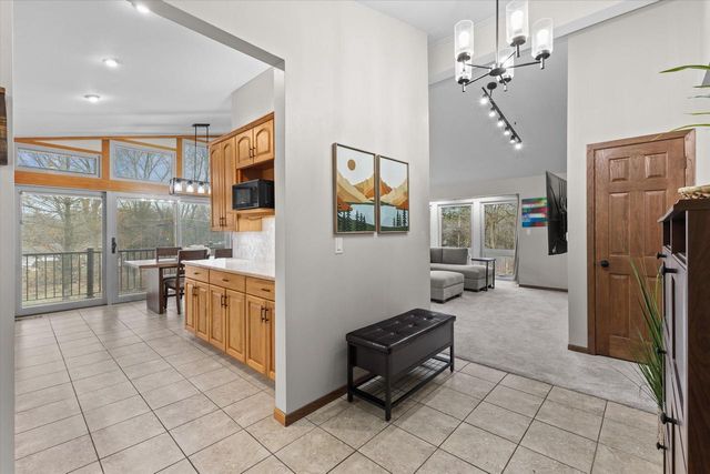 2365 S Green Links DRIVE, West Allis, WI 53227