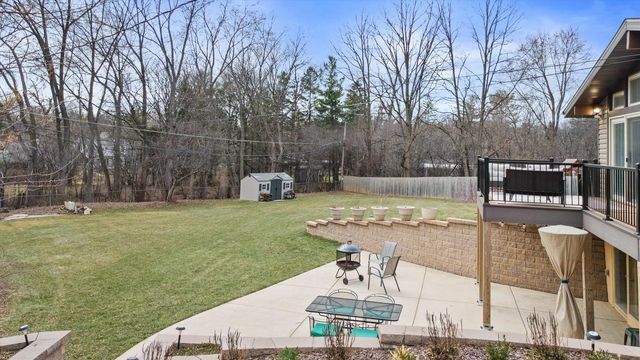 2365 S Green Links DRIVE, West Allis, WI 53227