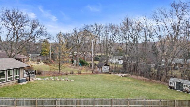 2365 S Green Links DRIVE, West Allis, WI 53227