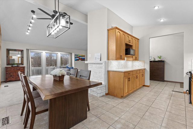 2365 S Green Links DRIVE, West Allis, WI 53227