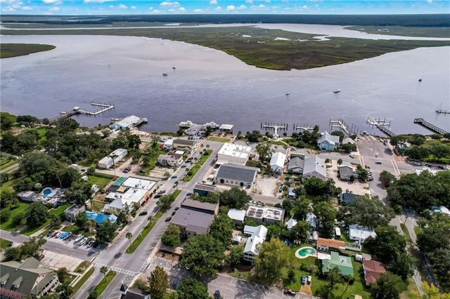 303 Mahan Street, St. Marys, GA 31558