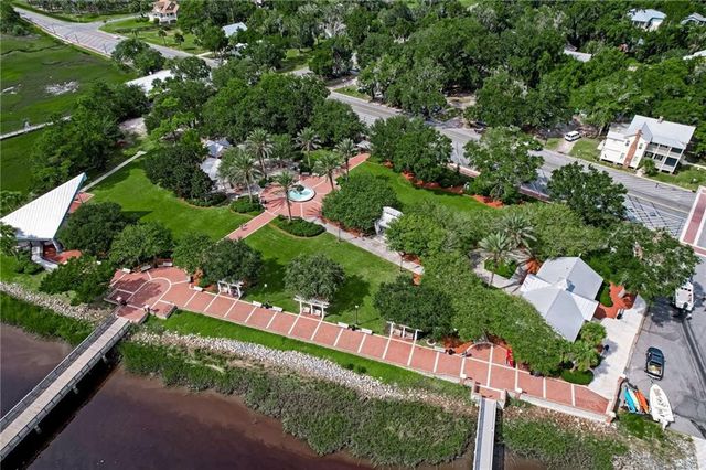 303 Mahan Street, St. Marys, GA 31558