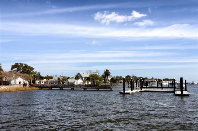 303 Mahan Street, St. Marys, GA 31558