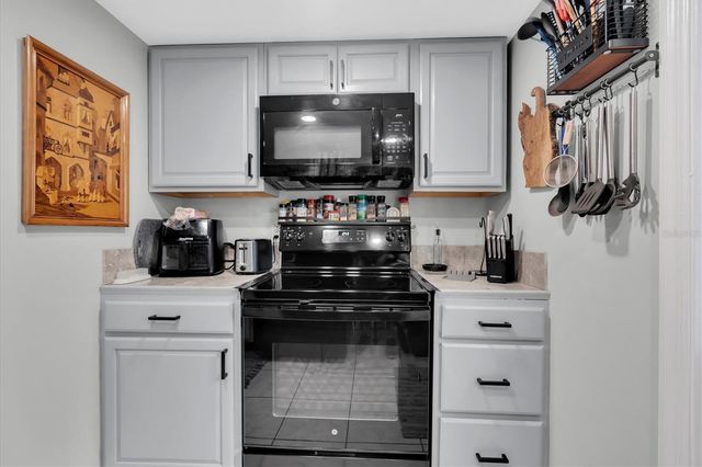 4946 41ST AVENUE N, St Petersburg, FL 33709