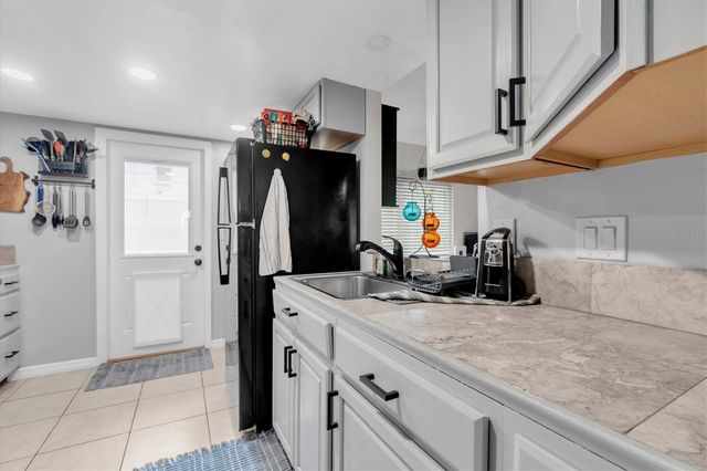 4946 41ST AVENUE N, St Petersburg, FL 33709
