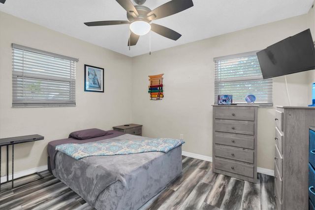 4946 41ST AVENUE N, St Petersburg, FL 33709