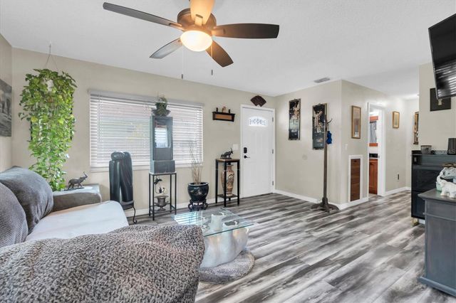 4946 41ST AVENUE N, St Petersburg, FL 33709