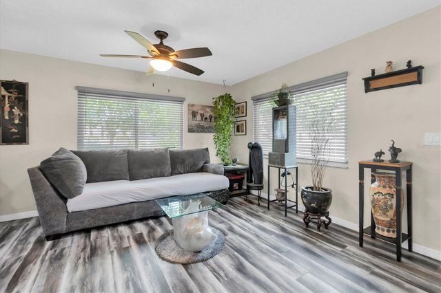4946 41ST AVENUE N, St Petersburg, FL 33709