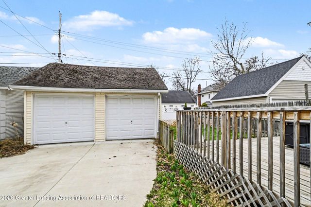 1629 N Genesee Drive, Lansing, MI 48915