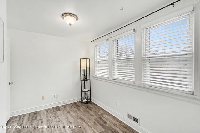 1629 N Genesee Drive, Lansing, MI 48915