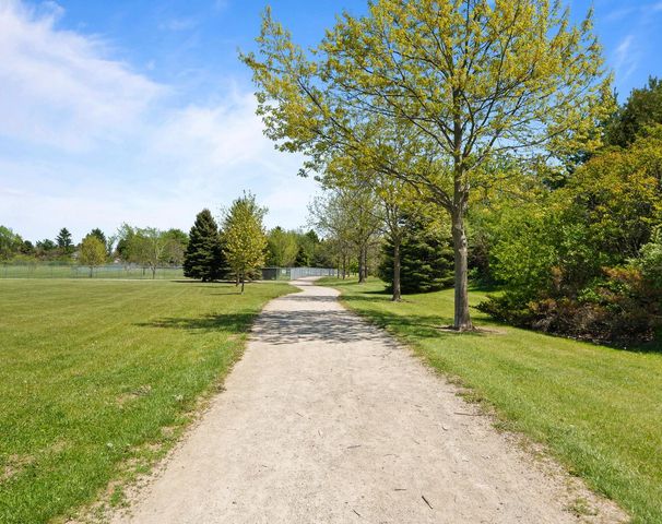 210 Linden LANE, Delavan, WI 53115