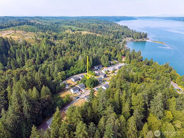 80 E Ellinor Peak Place, Belfair, WA 98528