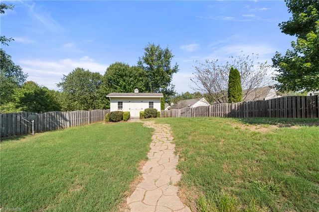 2576 Viola Court, Winston-salem, NC 27127