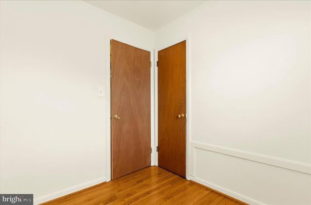 8229 FORT SMALLWOOD RD, Baltimore, MD 21226