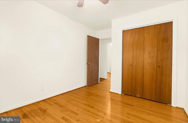 8229 FORT SMALLWOOD RD, Baltimore, MD 21226