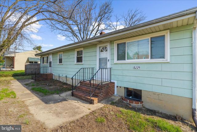 8229 FORT SMALLWOOD RD, Baltimore, MD 21226