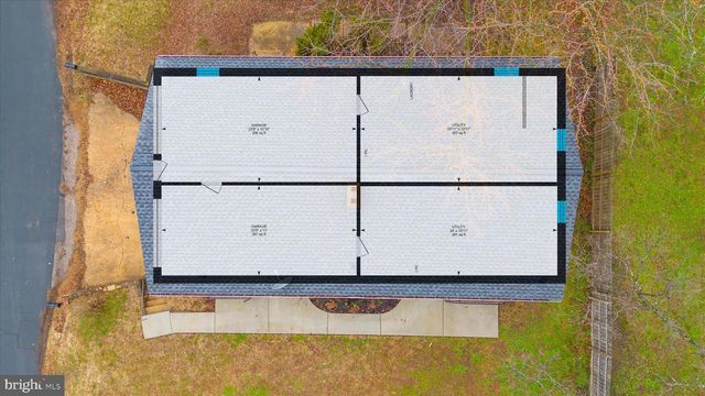8229 FORT SMALLWOOD RD, Baltimore, MD 21226