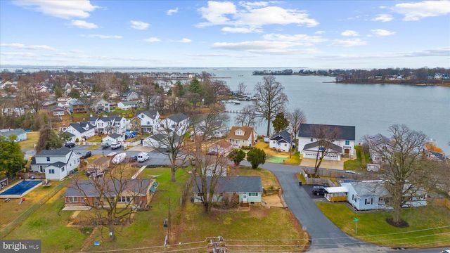 8229 FORT SMALLWOOD RD, Baltimore, MD 21226