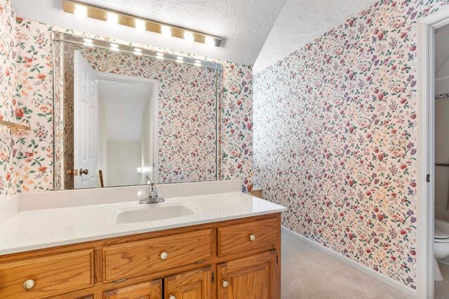 308 LAKE CIR, Bolivar, TN 38008