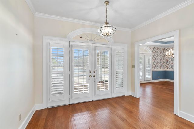 308 LAKE CIR, Bolivar, TN 38008