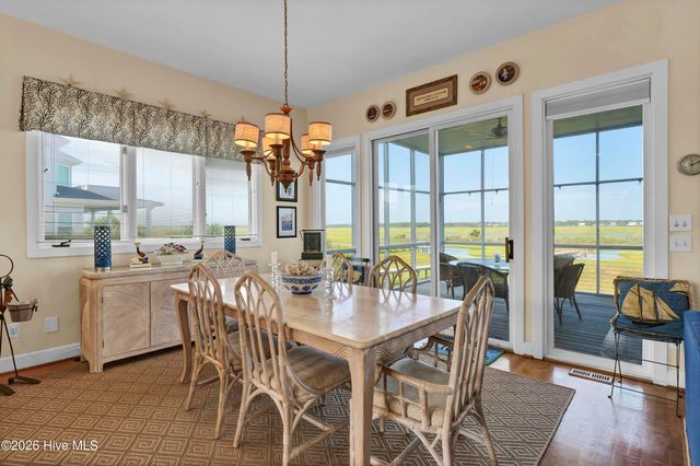 2515 N Lumina Avenue N, Wrightsville Beach, NC 28480