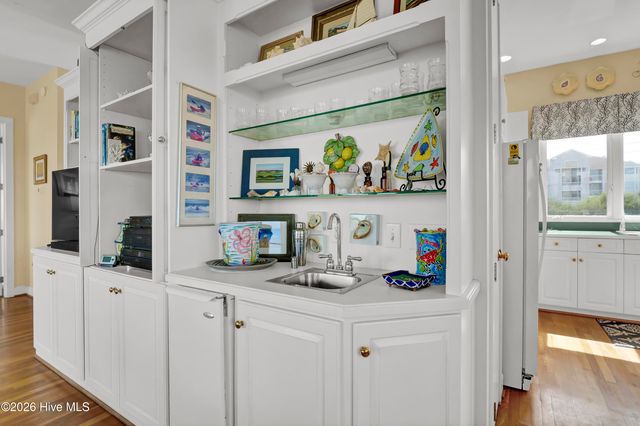 2515 N Lumina Avenue N, Wrightsville Beach, NC 28480