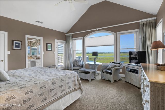 2515 N Lumina Avenue N, Wrightsville Beach, NC 28480