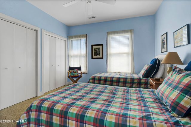 2515 N Lumina Avenue N, Wrightsville Beach, NC 28480