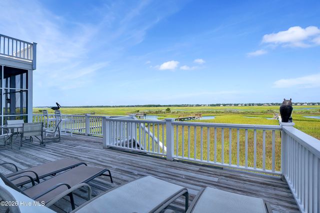 2515 N Lumina Avenue N, Wrightsville Beach, NC 28480