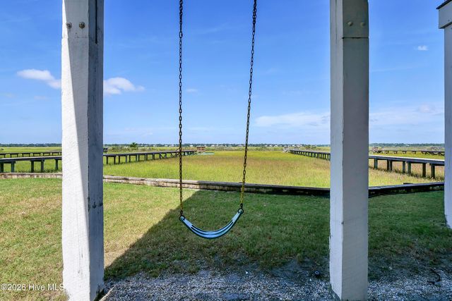 2515 N Lumina Avenue N, Wrightsville Beach, NC 28480