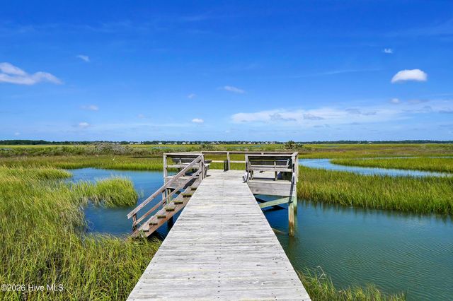 2515 N Lumina Avenue N, Wrightsville Beach, NC 28480