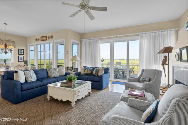2515 N Lumina Avenue N, Wrightsville Beach, NC 28480