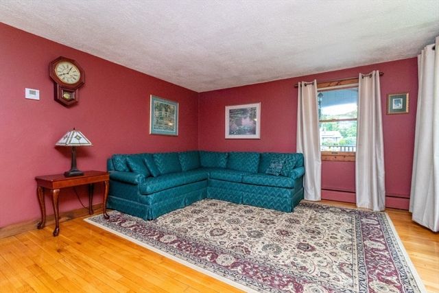 118 Bruce Rd, Walpole, MA 02081
