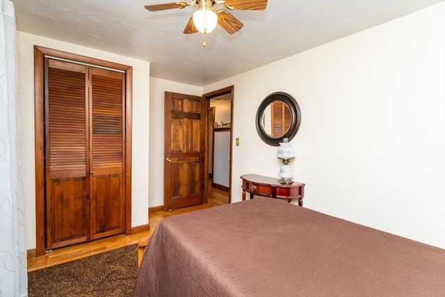 118 Bruce Rd, Walpole, MA 02081