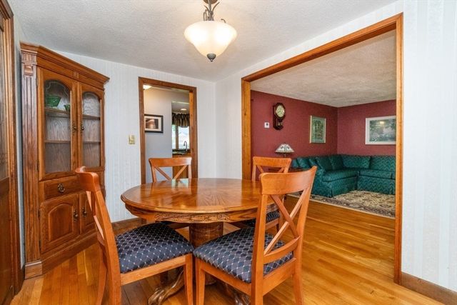 118 Bruce Rd, Walpole, MA 02081