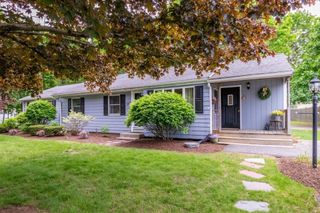 118 Bruce Rd, Walpole, MA 02081