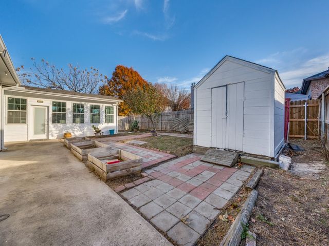 214 Jennifer Lane, Arlington, TX 76002
