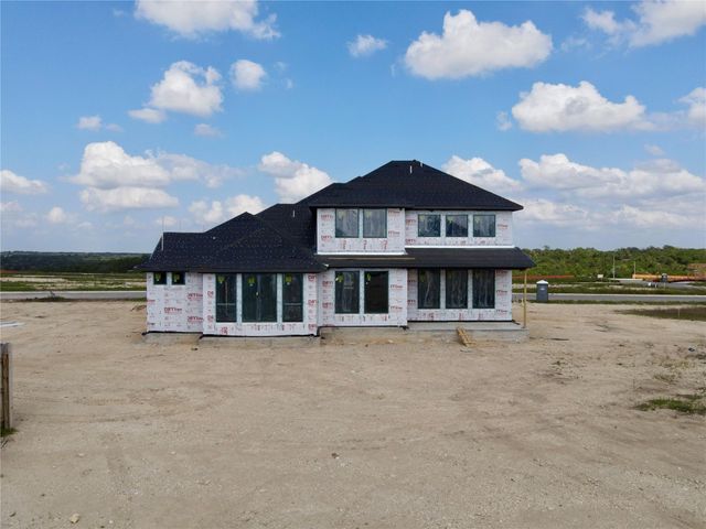 121 Clancy DR, Liberty Hill, TX 78642