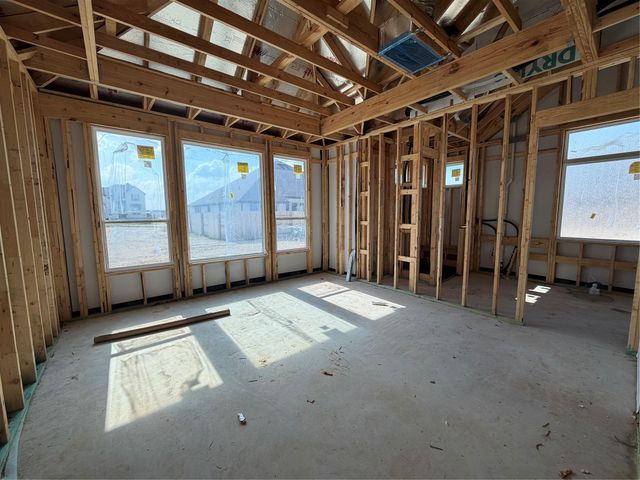 121 Clancy DR, Liberty Hill, TX 78642