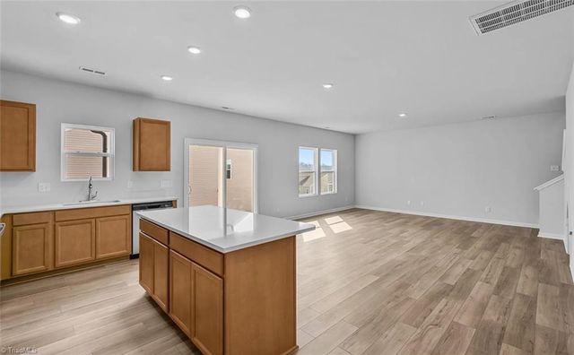 5375 Spicewood Lake Lane, Winston-salem, NC 27106