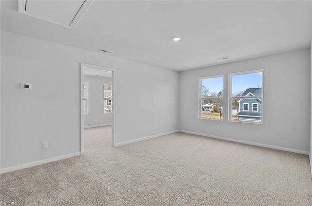 5375 Spicewood Lake Lane, Winston-salem, NC 27106