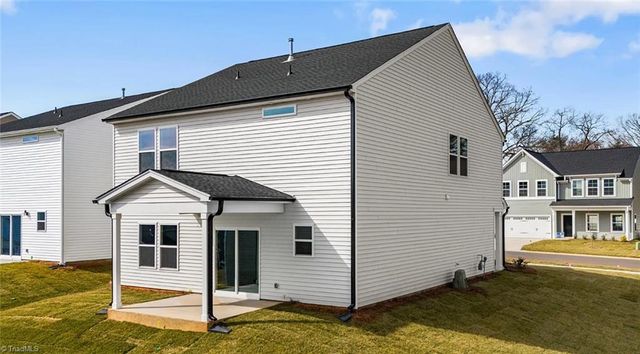 5375 Spicewood Lake Lane, Winston-salem, NC 27106