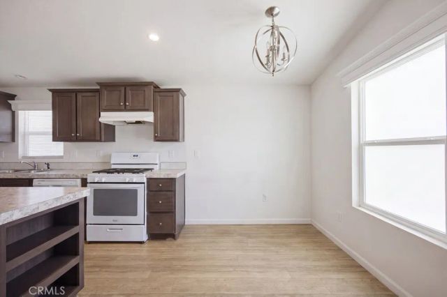 1097 State, Hemet, CA 92543