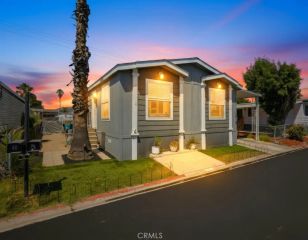 1097 State, Hemet, CA 92543