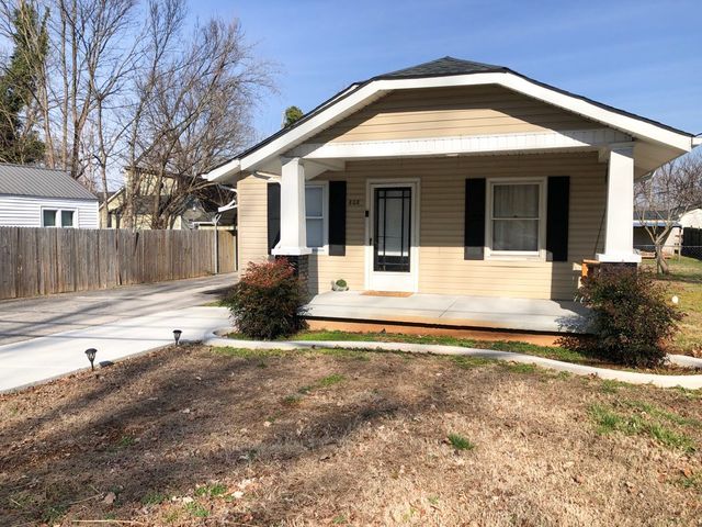 808 N High St, Winchester, TN 37398